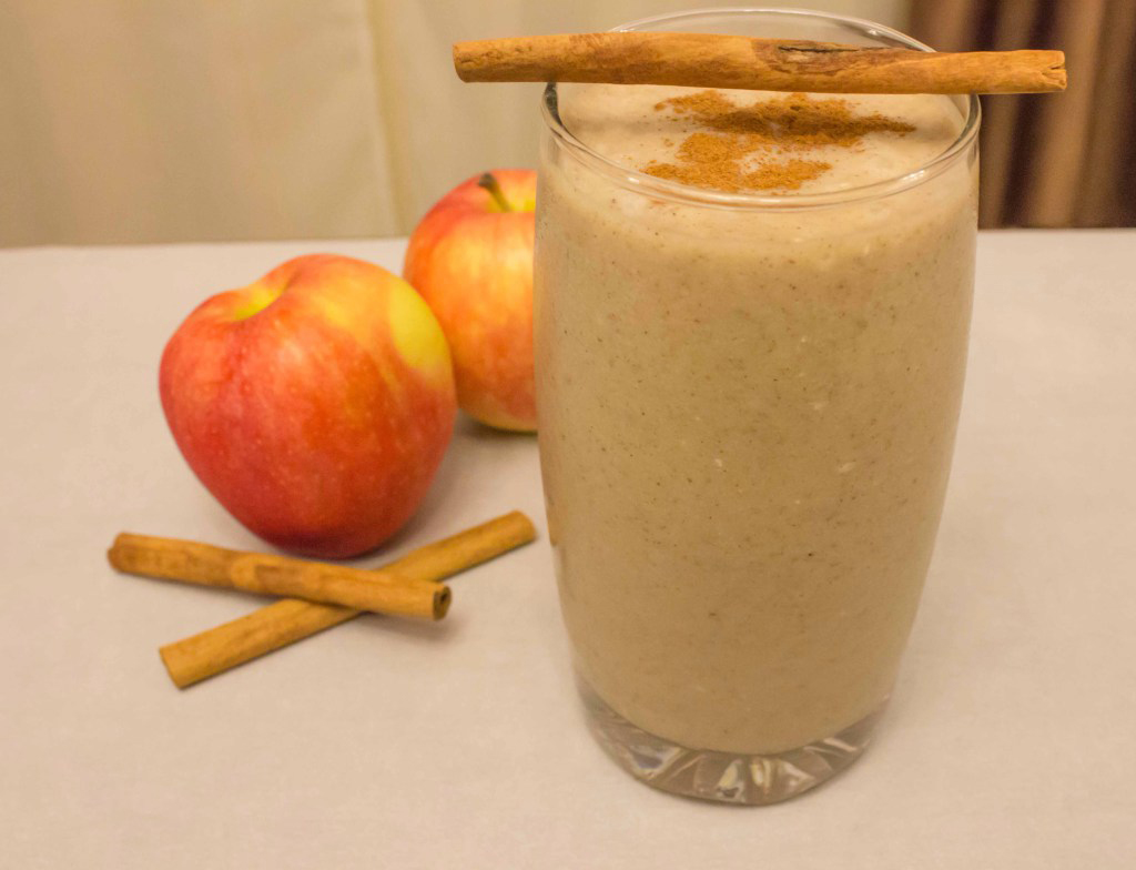 maca apple strudel smoothie - shop themacateam.com.