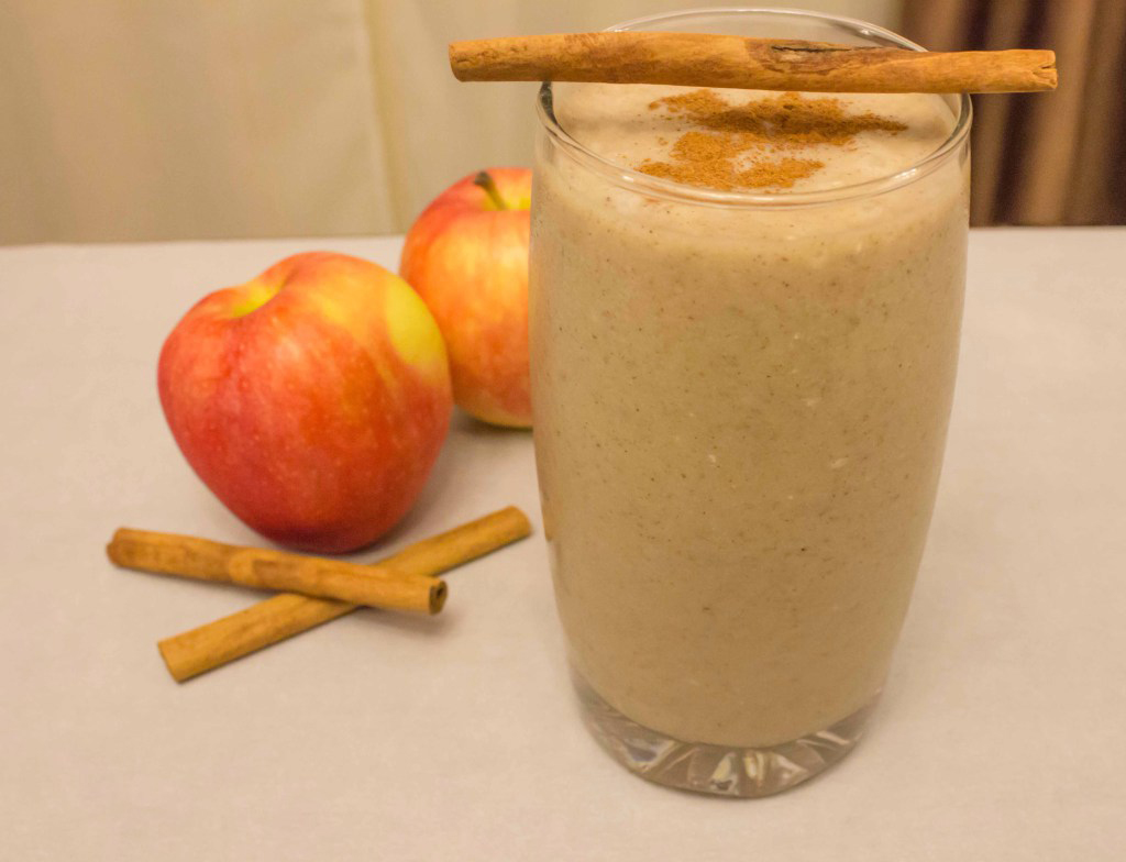 Apple pie Maca smoothie with apple, banana, dates, and nuts